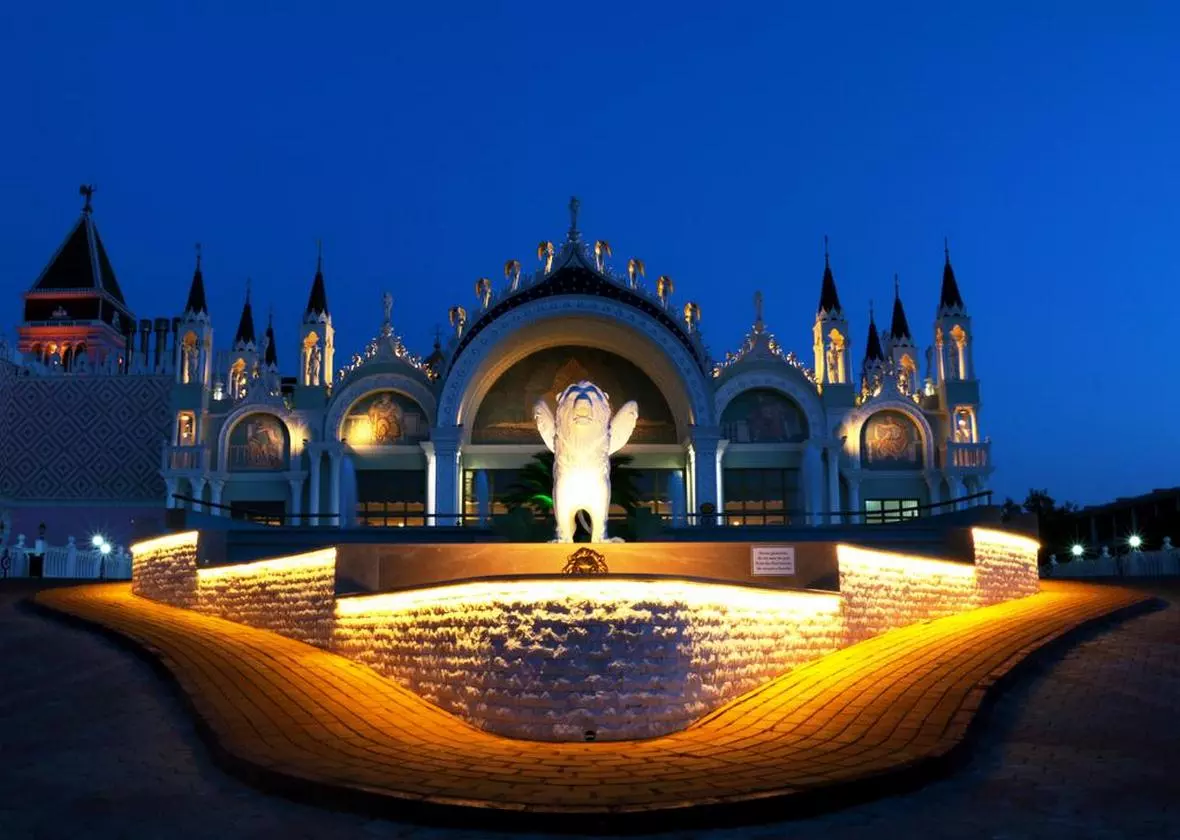 VENEZIAPALACE_SHABAVIZ (20).jpg